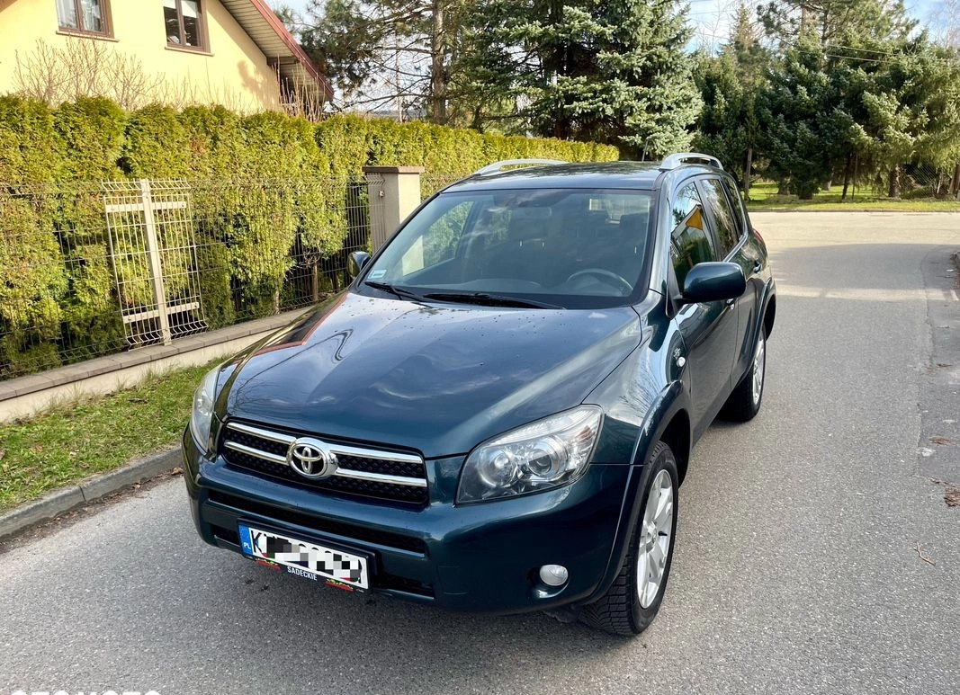 Toyota RAV4 cena 25500 przebieg: 226000, rok produkcji 2007 z Wiązów małe 154